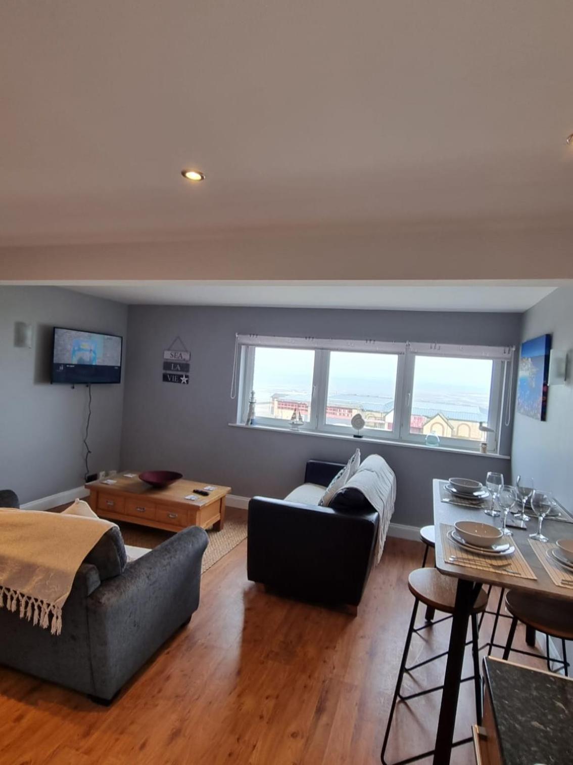 New With Free Offstreet Parking The Lookout At Ryde Esplanade Appartement Buitenkant foto