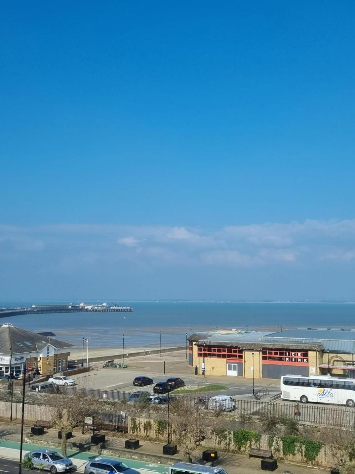 New With Free Offstreet Parking The Lookout At Ryde Esplanade Appartement Buitenkant foto